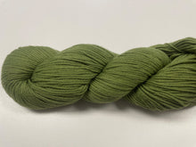 Charger l'image dans la galerie, Laine Tradition Olive - Boutique du Bricolage