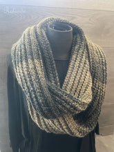 Charger l'image dans la galerie, Laine Nako Ombre - Boutique du Bricolage