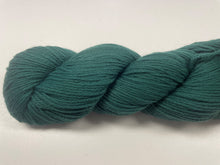 Charger l'image dans la galerie, Laine Tradition Vert Noël - Boutique du Bricolage