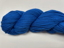 Charger l'image dans la galerie, Laine Tradition Bleu Royal - Boutique du Bricolage