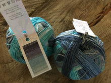 Charger l'image dans la galerie, Laine Bamboo Pop Socks Vagues - Boutique du Bricolage