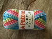Charger l'image dans la galerie, Kroy Socks - Patons