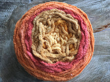 Charger l'image dans la galerie, Baby Blanket Ombré Bernat Crush à l'orange Ombré - Boutique du Bricolage