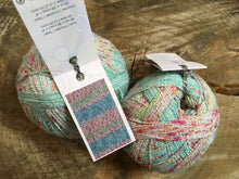 Charger l'image dans la galerie, Laine Bamboo Pop Socks Fleurs Sauvages - Boutique du Bricolage