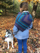 Charger l'image dans la galerie, Écharpe Triangulaire Colorburst - Boutique du Bricolage