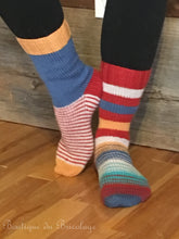 Charger l'image dans la galerie, Bella Cash - Universal Yarn