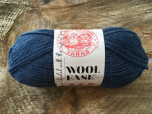 Charger l'image dans la galerie, Laine Wool Ease Denim - Boutique du Bricolage