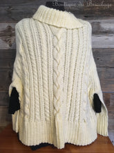 Charger l'image dans la galerie, Poncho avec torsades Touch of Alpaca - Boutique du Bricolage