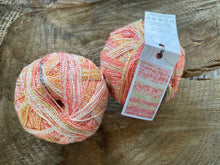 Charger l'image dans la galerie, Laine Bamboo Pop Socks Joie - Boutique du Bricolage