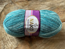 Charger l'image dans la galerie, Laine Nakolen Dreams Ton Turquoise - Boutique du Bricolage