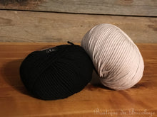 Charger l&#39;image dans la galerie, Prêt-à-tricoter - Tuque avec torsade sans couture - Phil Mérinos 6
