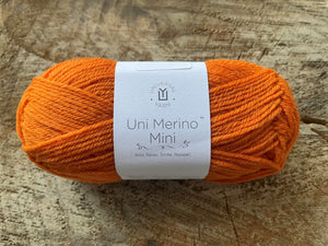 Laine Uni Merino Mini Oriole - Boutique du Bricolage